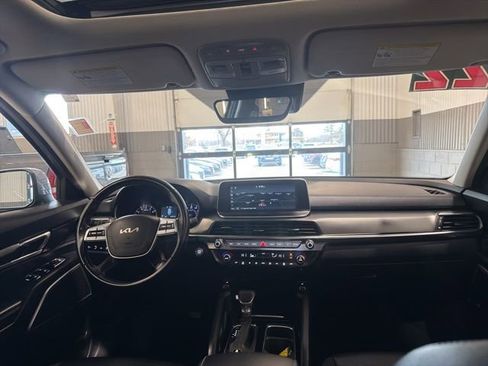Used 2022 Kia Telluride S image 15