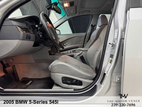 Used 2005 BMW 545i Sedan image 19