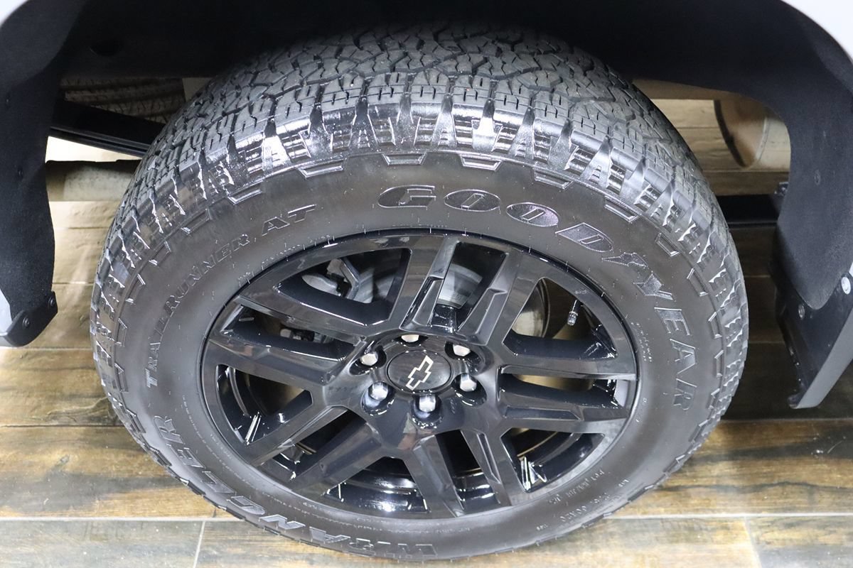 Used 2024 Chevrolet Silverado 1500 RST AWD/4WD image 32