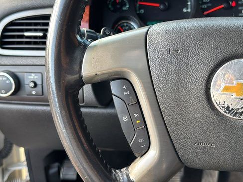 Used 2011 Chevrolet Tahoe LTZ RWD image 13