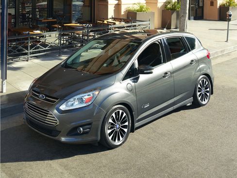 Used 2017 Ford C-MAX Energi SE w/ Equipment Group 401A FWD image 1
