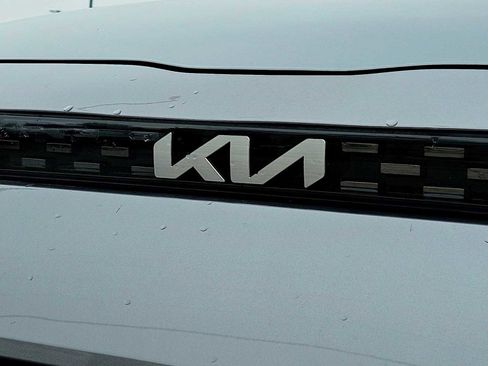 Used 2025 Kia Soul LX image 11