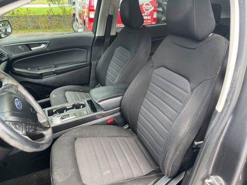 Used 2021 Ford Edge SE FWD image 9