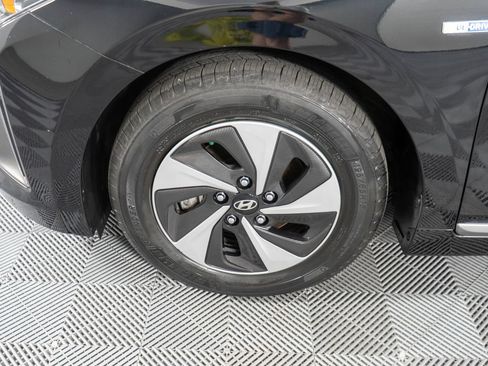 Used 2017 Hyundai Ioniq SEL FWD image 24