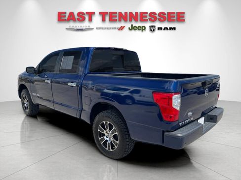 Used 2021 Nissan Titan SV AWD/4WD image 5