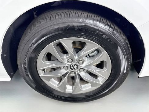 Certified 2025 Toyota Sienna XLE w/ XLE Plus Package AWD/4WD image 34