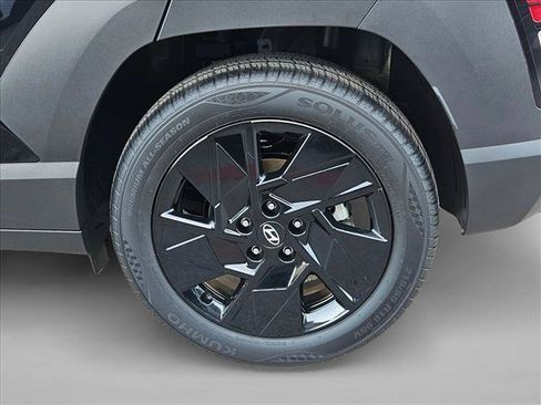 Used 2026 Hyundai Kona SEL Sport FWD image 21