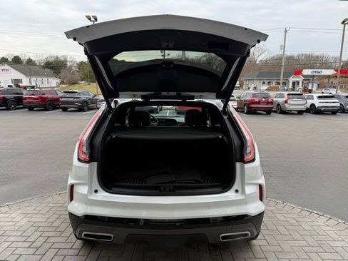 Used 2024 Cadillac XT4 Sport image 13