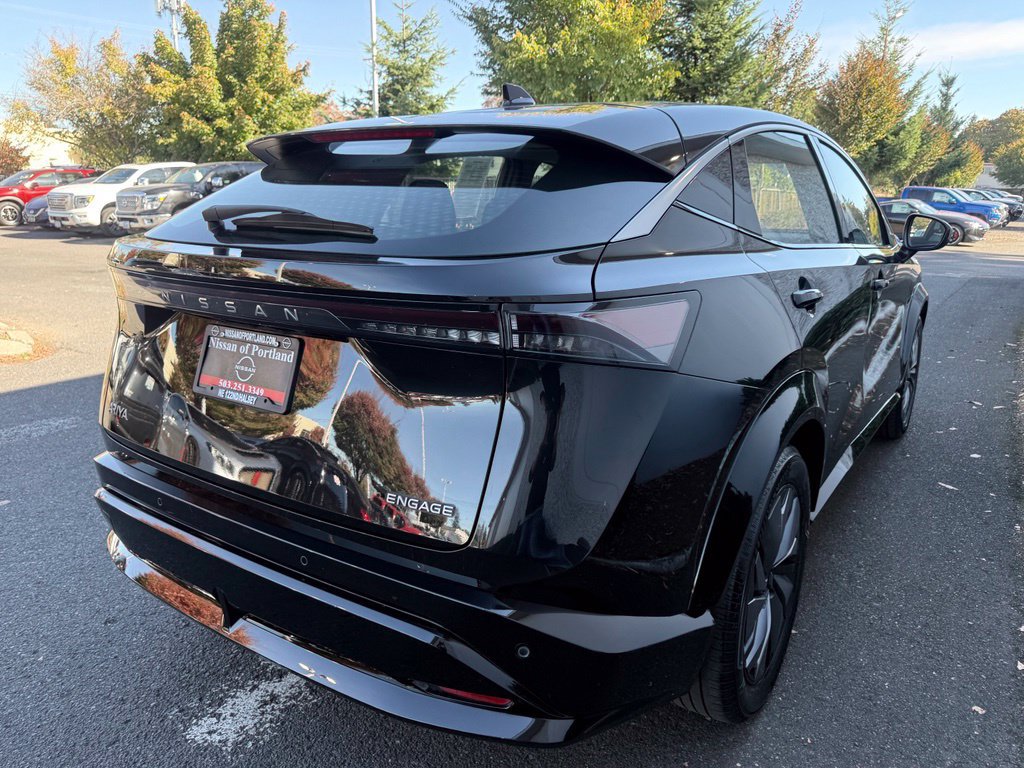 Used 2023 Nissan Ariya FWD image 5