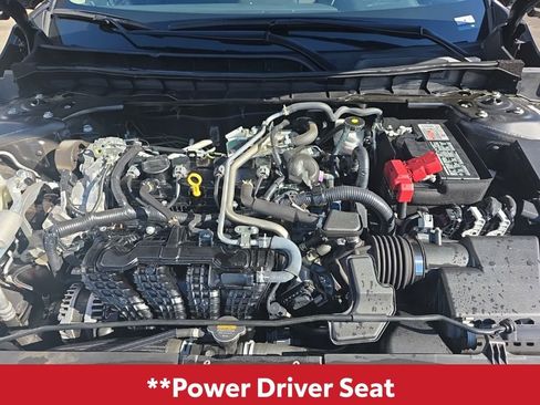 Used 2024 Nissan Altima 2.5 SV image 11