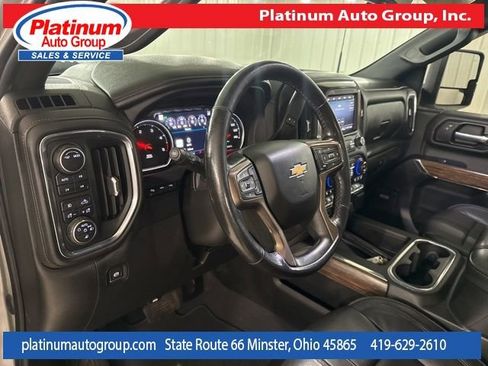 Used 2022 Chevrolet Silverado 2500 High Country w/ Technology Package AWD/4WD image 12