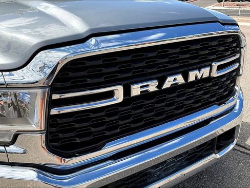 Used 2024 RAM 2500 Big Horn AWD/4WD image 34