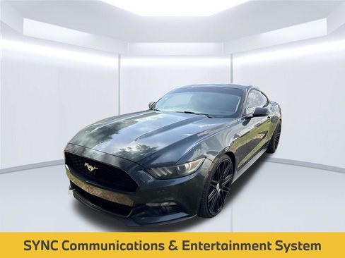 Used 2015 Ford Mustang Coupe RWD image 4