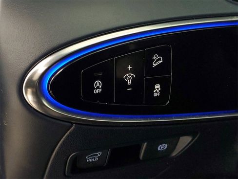 Used 2023 Genesis GV70 2.5T w/ Sport Prestige Package image 13