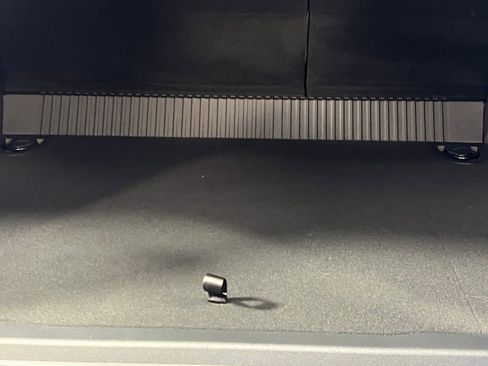 Used 2023 Ford Bronco Badlands image 27