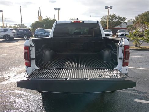 Used 2024 RAM 1500 Laramie image 12