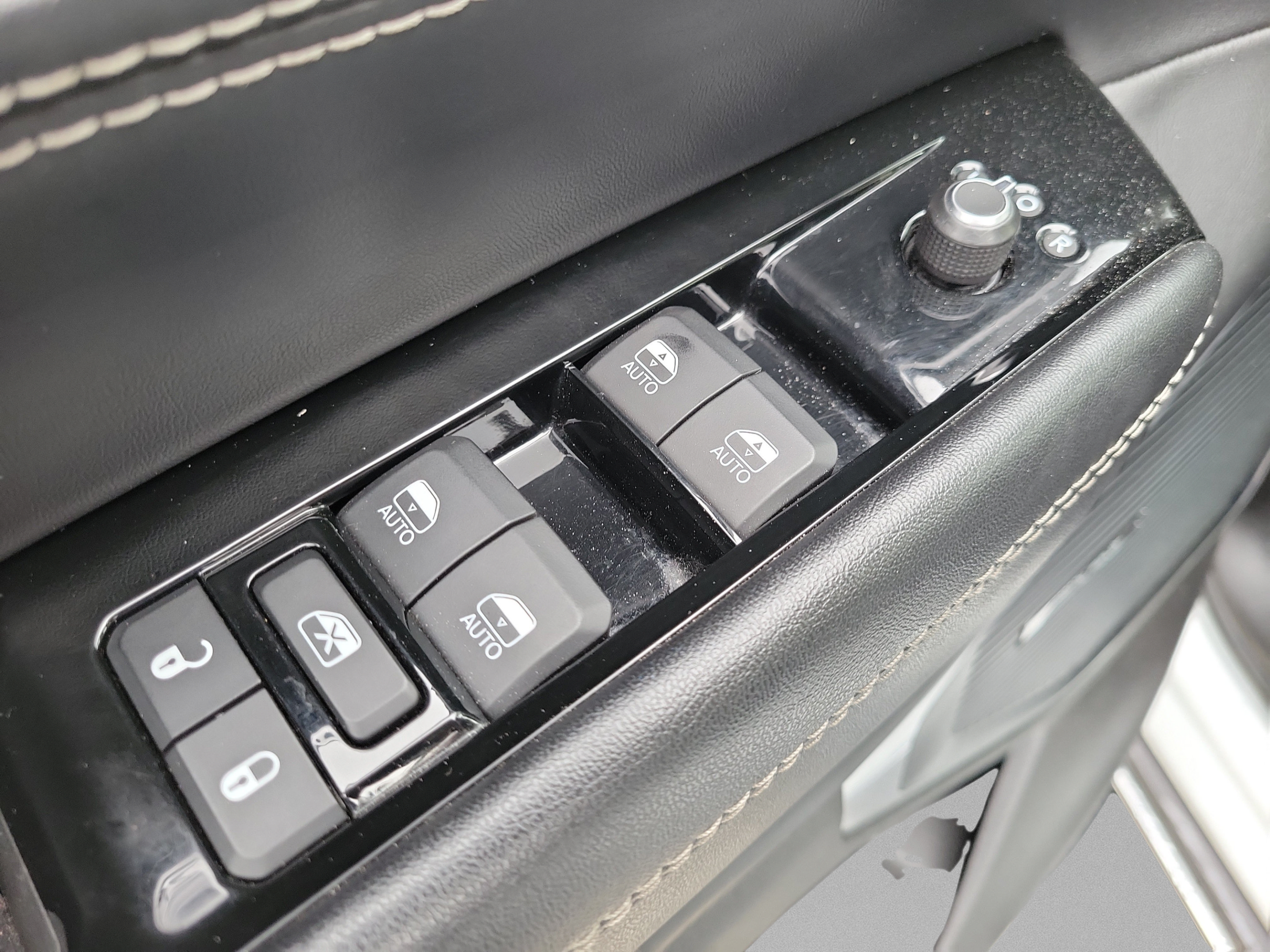 Used 2022 Jeep Wagoneer Series II AWD/4WD image 13