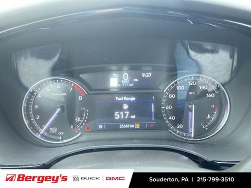 Used 2025 Cadillac XT6 Premium Luxury image 12