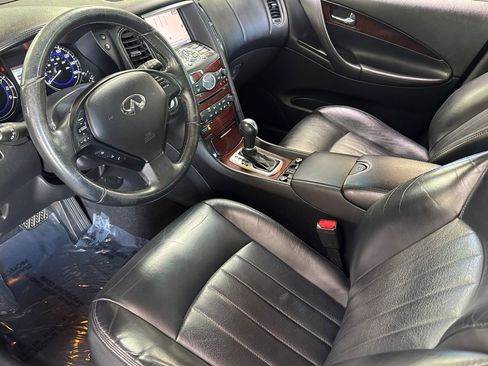 Used 2016 INFINITI QX50 AWD w/ Deluxe Touring Package image 4