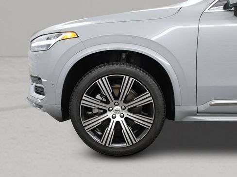 Certified 2024 Volvo XC90 B6 Ultimate w/ Protection Package Premier AWD/4WD image 5