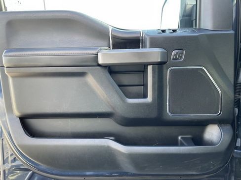 Used 2020 Ford F150 Platinum w/ Equipment Group 701A Luxury image 9