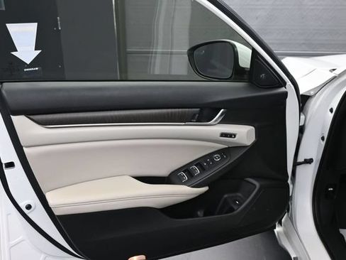 Used 2019 Honda Accord EX-L image 9