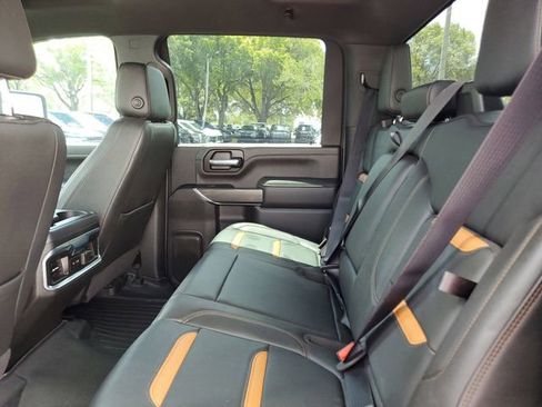 Used 2022 GMC Sierra 2500 AT4 AWD/4WD image 11