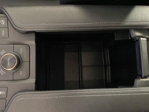 Used 2025 Toyota Grand Highlander AWD Hybrid image 10