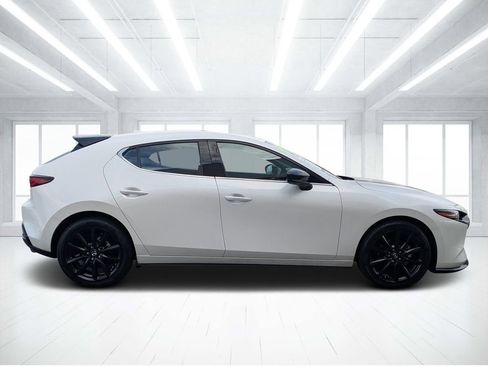 Used 2024 MAZDA MAZDA3 Hatchback w/Premium Plus Pkg image 2