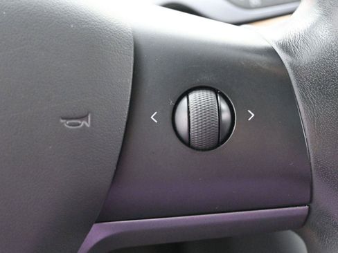 Used 2018 Tesla Model 3 Long Range RWD image 19