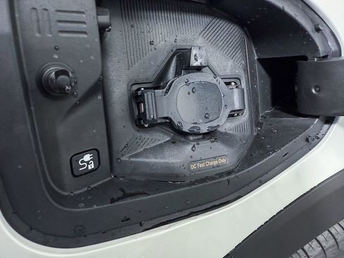 New 2026 Nissan Leaf S image 34