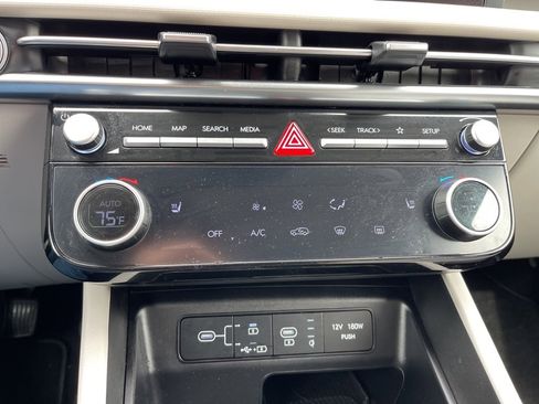 Certified 2025 Hyundai Tucson SEL image 12