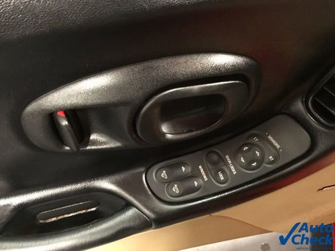 Used 1999 Chevrolet Corvette Convertible image 30