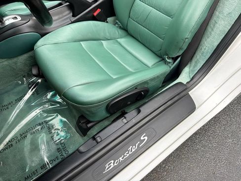 Used 2001 Porsche Boxster S RWD image 57