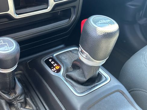 Used 2021 Jeep Gladiator Sport image 14