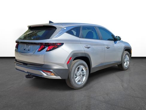 New 2026 Hyundai Tucson SE image 4
