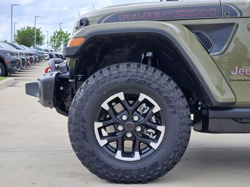 New 2026 Jeep Gladiator Rubicon AWD/4WD image 11