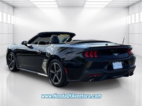 Used 2025 Ford Mustang Premium RWD image 4