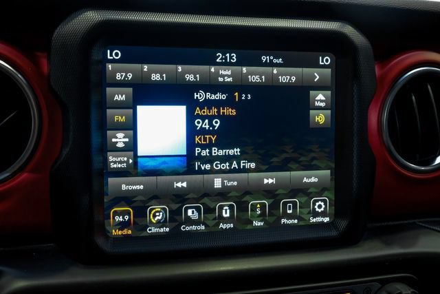 Used 2022 Jeep Gladiator Rubicon w/ LED Lighting Group AWD/4WD image 80