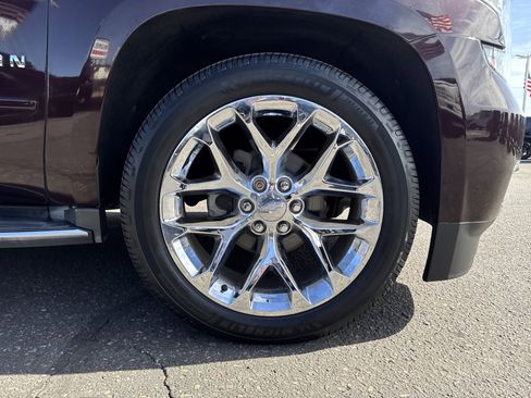 Used 2017 Chevrolet Suburban Premier image 9