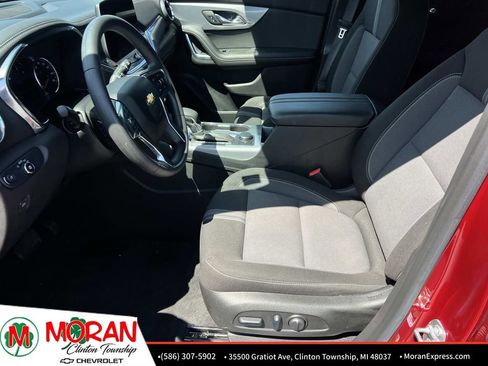 Certified 2024 Chevrolet Blazer LT w/ Convenience Package FWD image 18