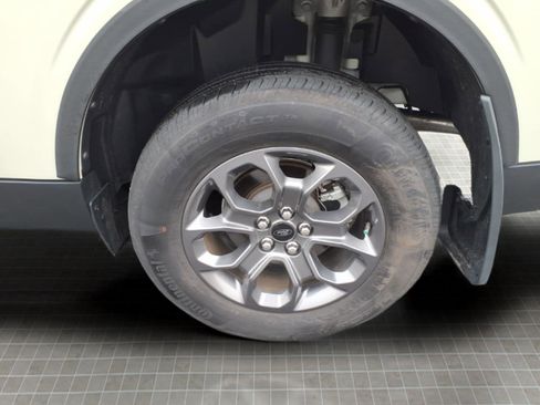 Used 2024 Ford Maverick XLT image 12