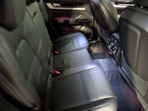 Certified 2024 Porsche Cayenne Coupe image 23