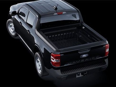 New 2025 Ford Maverick XL image 11