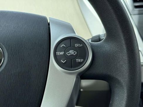 Used 2012 Toyota Prius V Three FWD image 21