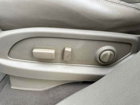 Used 2012 Buick Enclave Leather image 24