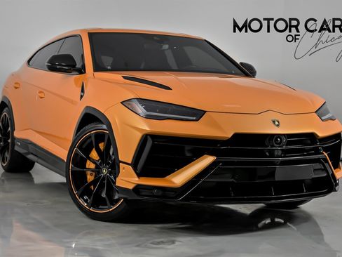 Used 2023 Lamborghini Urus S image 1