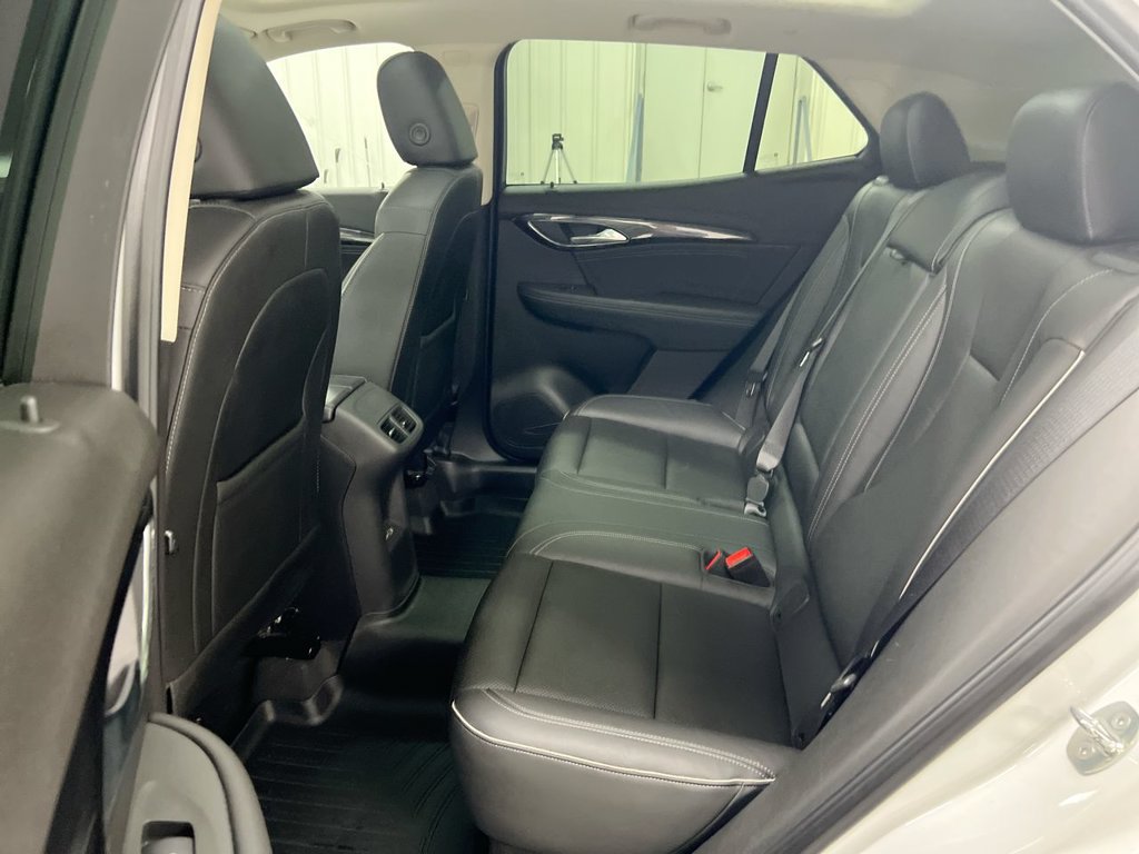 Used 2021 Buick Envision Essence w/ Technology Package I AWD/4WD image 24