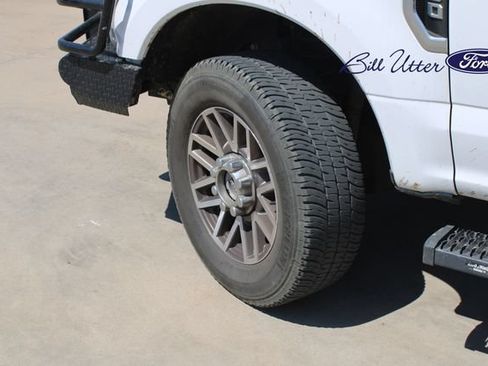 Used 2019 Ford F250 XL w/ Power Equipment Group AWD/4WD image 8