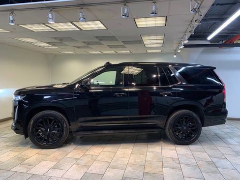 Used 2023 Cadillac Escalade Premium Luxury w/ Performance Package AWD/4WD image 6